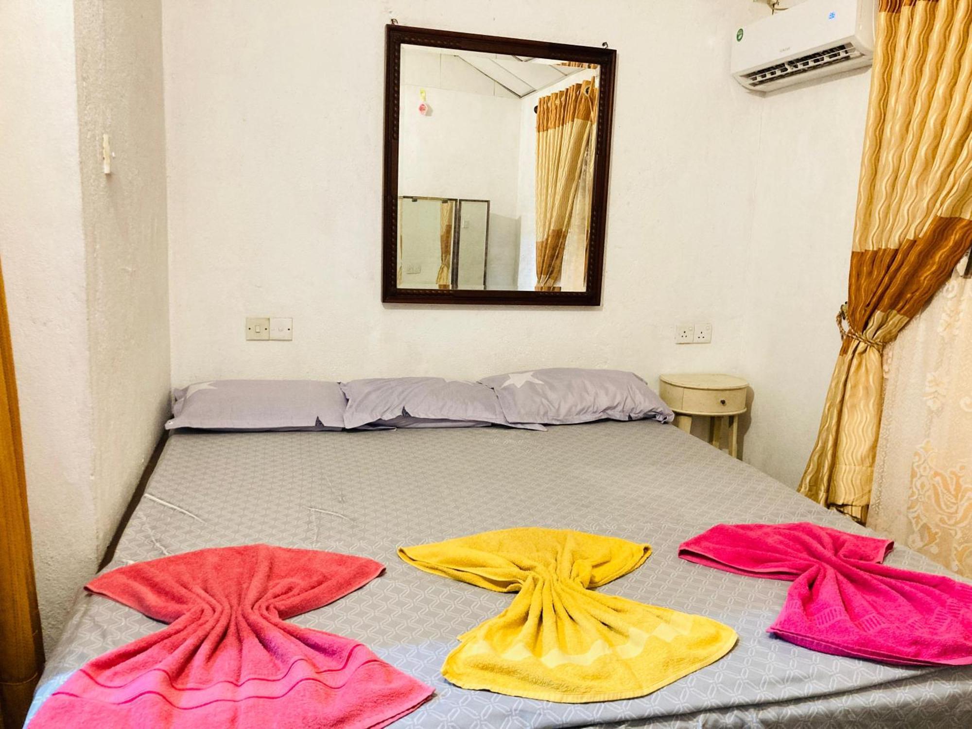 Suriya Ocean Villa Wadduwa Exteriör bild